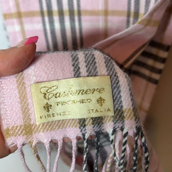 Cashmere Finished Firenza Italia Pink Plaid Women's Scarf. NWT. - Picture 6 of 10